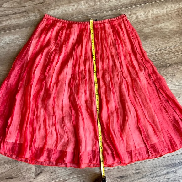 Nic + Zoe stunning coral red skirt sheer with pleats, fully lined size 10 - Picture 6 of 9